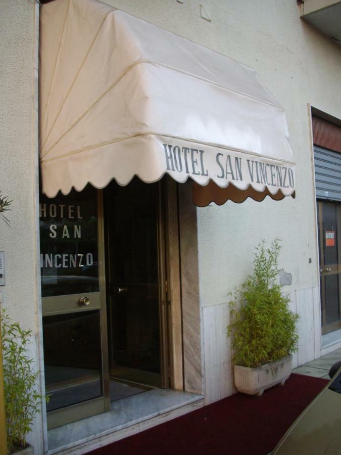 Hotel San Vincenzo Soverato Marina Exterior foto