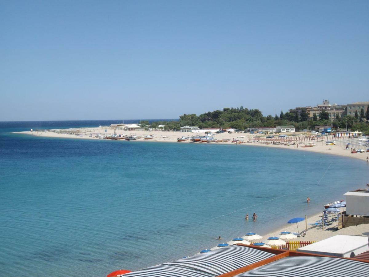 Hotel San Vincenzo Soverato Marina Exterior foto