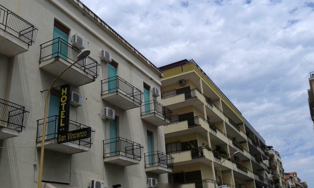 Hotel San Vincenzo Soverato Marina Exterior foto